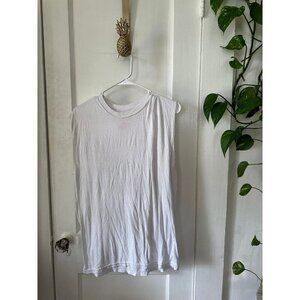 Hanes Comfort Blend size Medium white tank top